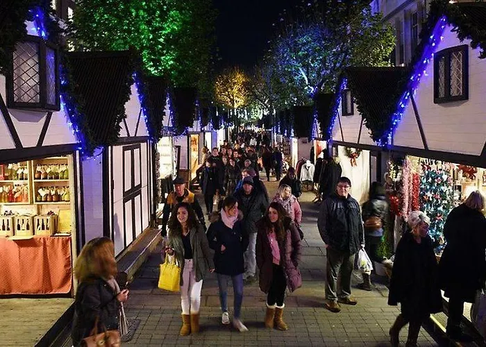 Modern 2 Bed Flat & Parking - Centre * York