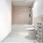 Modern 2 Bed Flat & Parking - Centre Appartamento York