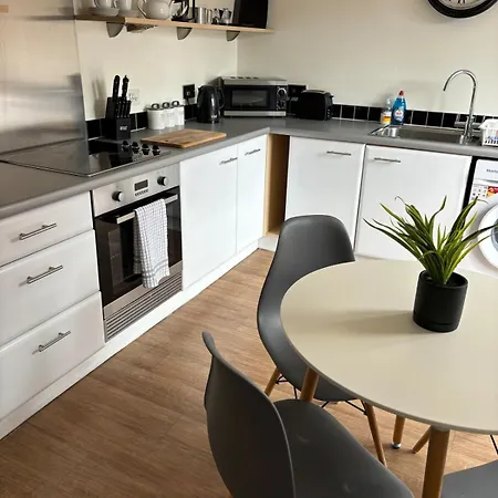 アパート Modern 2 Bed Flat & Parking - Centre *