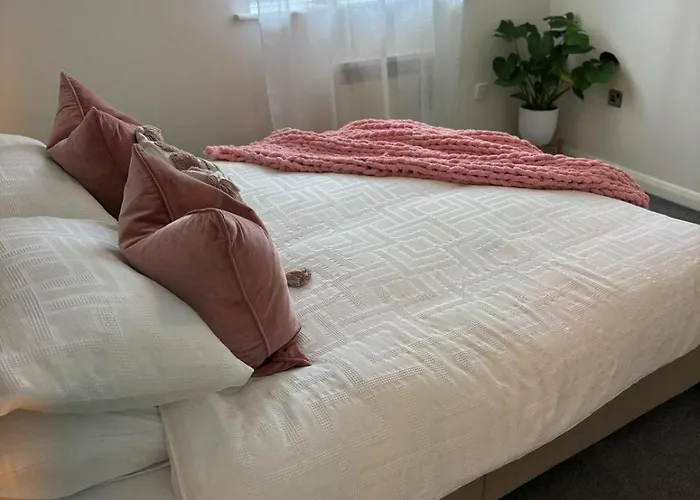 Modern 2 Bed Flat & Parking - Centre Lägenhet York